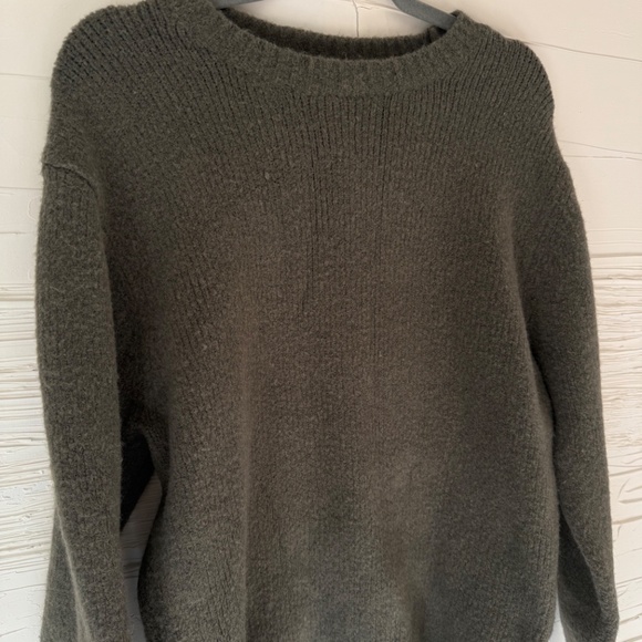 ZARA | Size Medium | Wool Blend Sweater - Picture 4 of 8